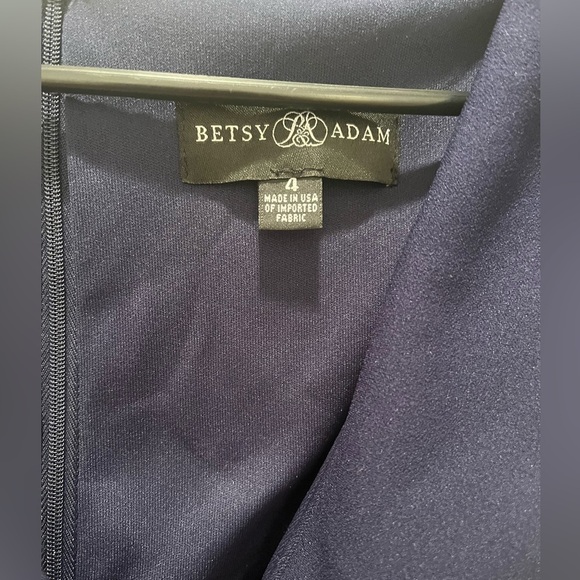 Betsy‎ & Adam Ruffled Tulip-Hem Sheath Dress size 4 - Picture 6 of 6